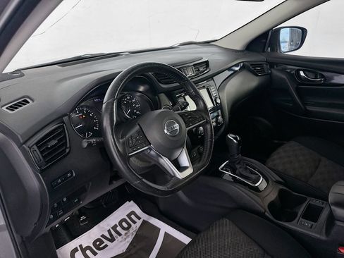 Used 2019 Nissan Rogue Sport SV w/ All-Weather Package AWD/4WD image 9