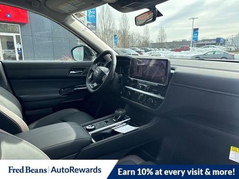 New 2026 Nissan Pathfinder Platinum w/ Cargo Package image 14