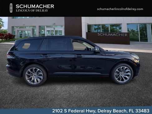 New 2026 Lincoln Aviator 2WD w/ Jet Appearance Package image 8