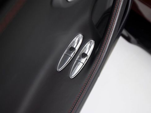 Used 2019 Bugatti Chiron AWD/4WD image 20
