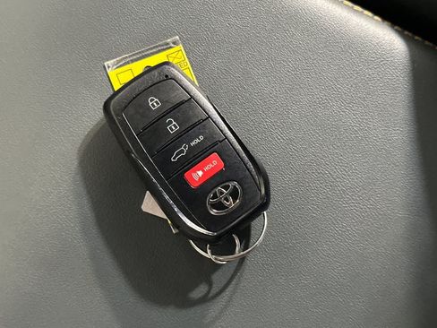 Used 2025 Toyota 4Runner Trailhunter AWD/4WD image 28