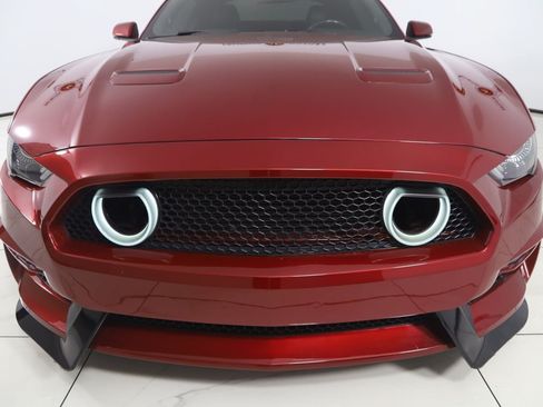 Used 2019 Ford Mustang GT Premium w/ GT Performance Package RWD image 46