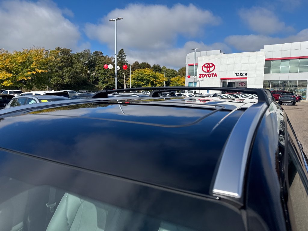 Used 2024 Toyota Highlander Limited AWD/4WD image 48