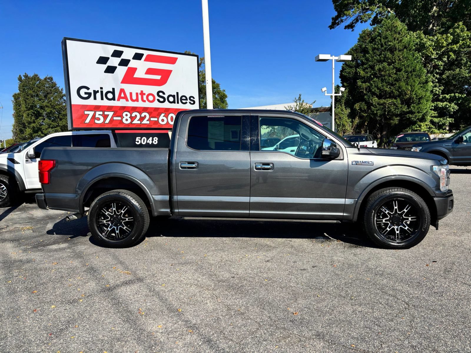 Used 2019 Ford F150 Platinum RWD image 2