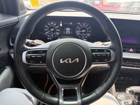 Used 2024 Kia Sportage X-Pro AWD/4WD image 12
