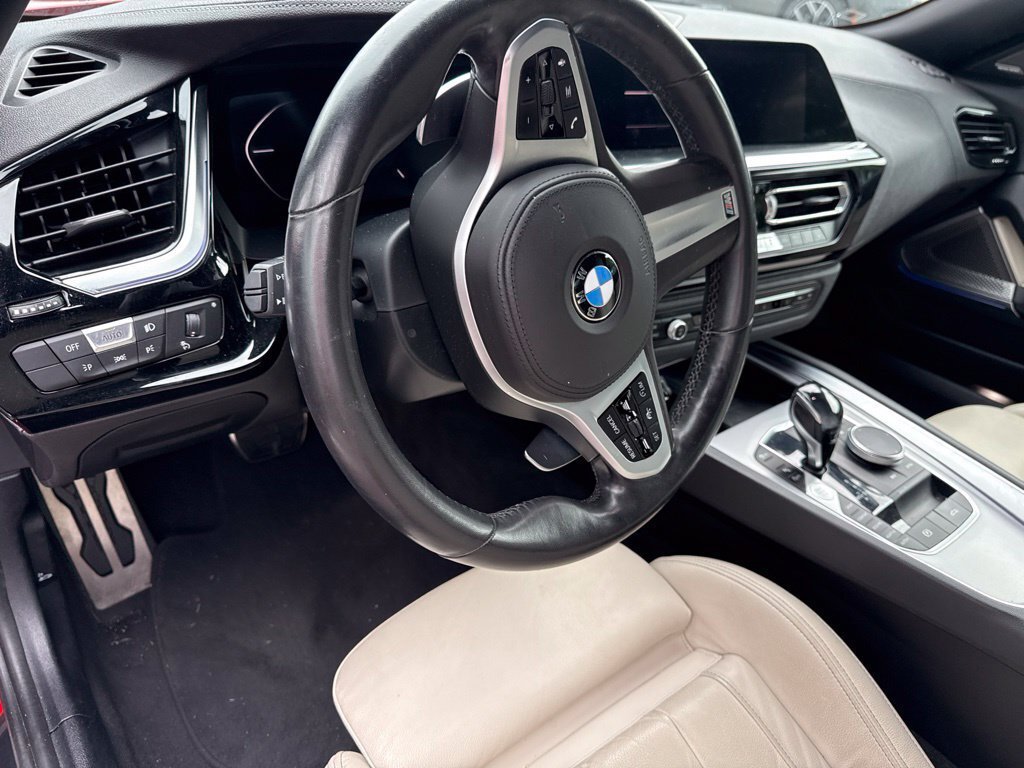 Used 2019 BMW Z4 sDrive30i w/ M Sport Package RWD image 7