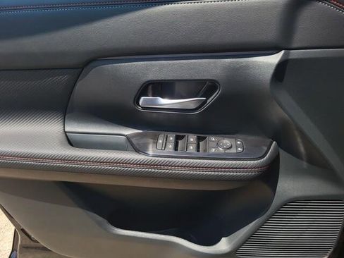New 2025 Nissan Kicks SR w/ Illumination Package image 17