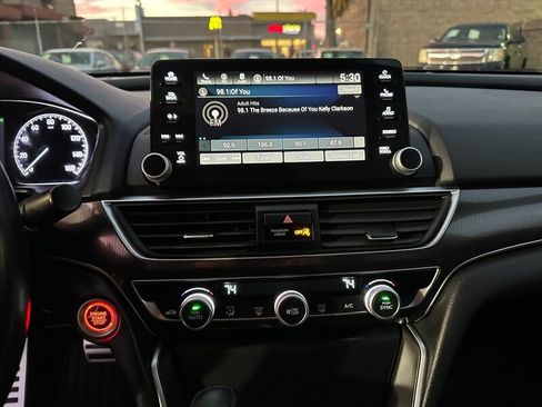 Used 2019 Honda Accord Sport image 19