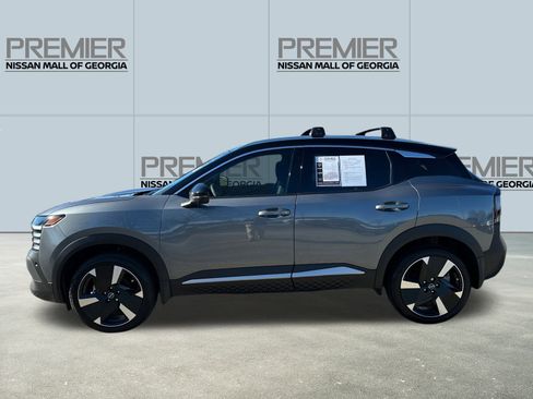 Used 2025 Nissan Kicks SR image 8