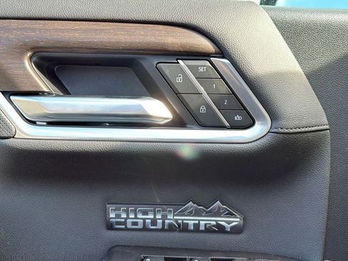 New 2026 Chevrolet Silverado 1500 High Country w/ High Country Premium Package AWD/4WD image 25