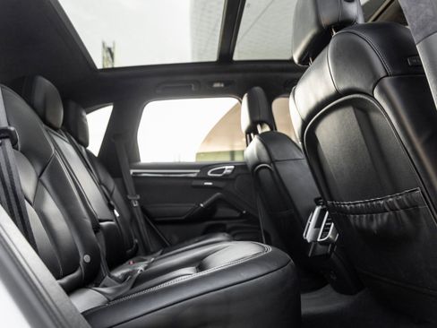 Certified 2017 Porsche Cayenne GTS AWD/4WD image 41