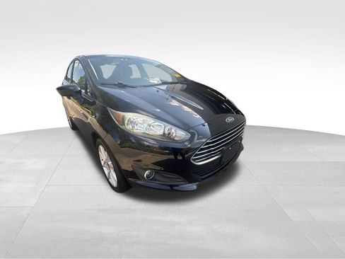 Used 2019 Ford Fiesta SE w/ Equipment Group 201A FWD image 9