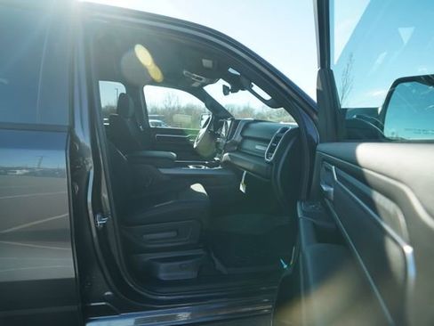 New 2026 RAM 1500 4x4 Crew Cab image 19