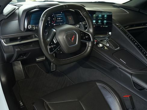 Used 2021 Chevrolet Corvette Stingray Coupe w/ Z51 Performance Package RWD image 2