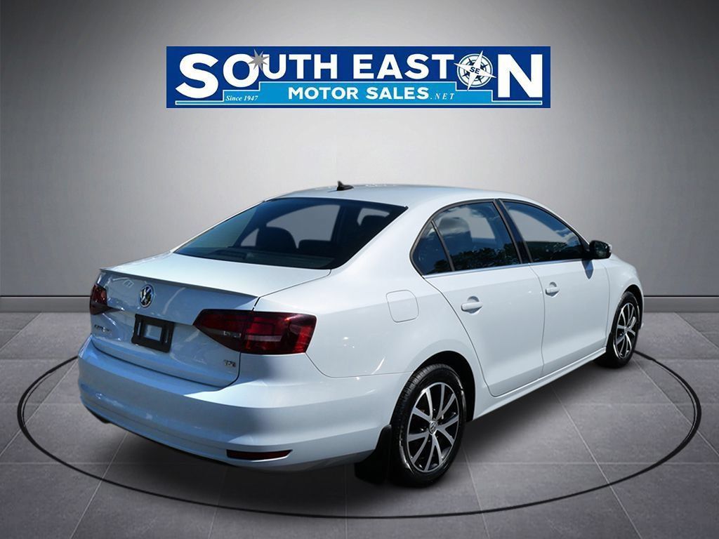 Used 2018 Volkswagen Jetta SE FWD image 6