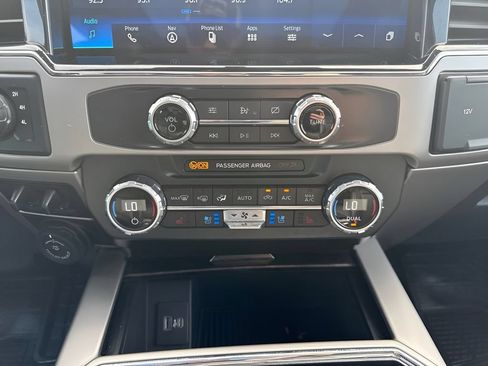 Used 2022 Ford F250 Lariat AWD/4WD image 21