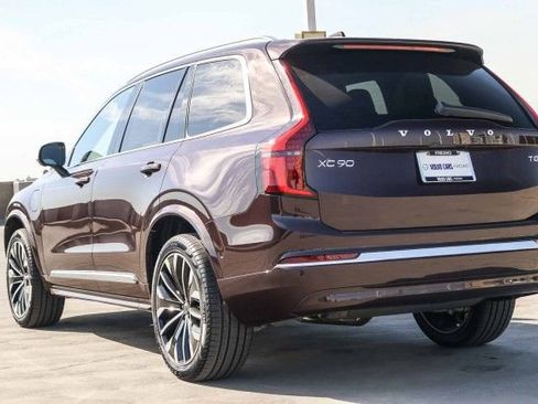New 2026 Volvo XC90 T8 Plus image 6