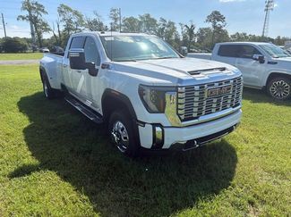 New 2026 GMC Sierra 3500 Denali w/ Denali Reserve Package AWD/4WD video 1