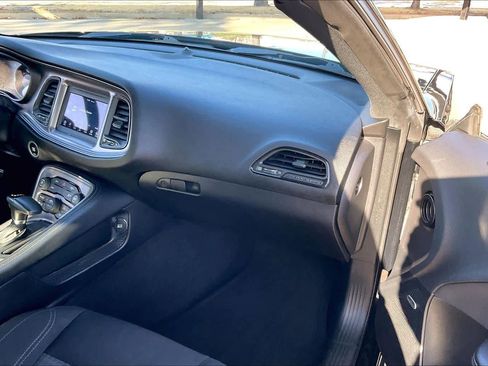 Certified 2023 Dodge Challenger SXT image 16