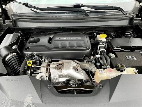 Used 2020 Jeep Cherokee Limited AWD/4WD image 32