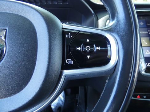 Used 2018 Volvo XC90 T6 Momentum w/ Convenience Package image 60