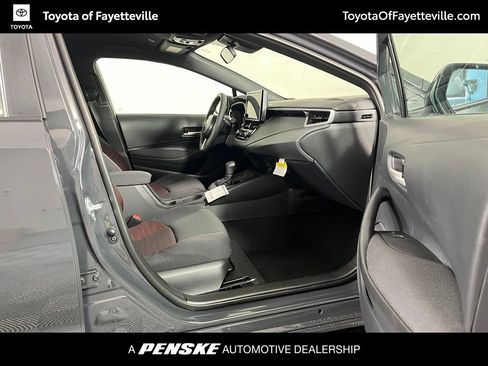 Used 2026 Toyota Corolla SE FWD image 8