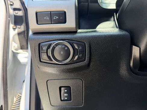 Used 2015 Ford F150 Lariat w/ Equipment Group 502A Luxury AWD/4WD image 14