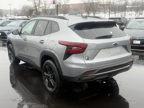 Used 2024 Chevrolet Trax ACTIV w/ Driver Confidence Package image 5