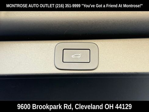 New 2025 Land Rover Range Rover SE image 40