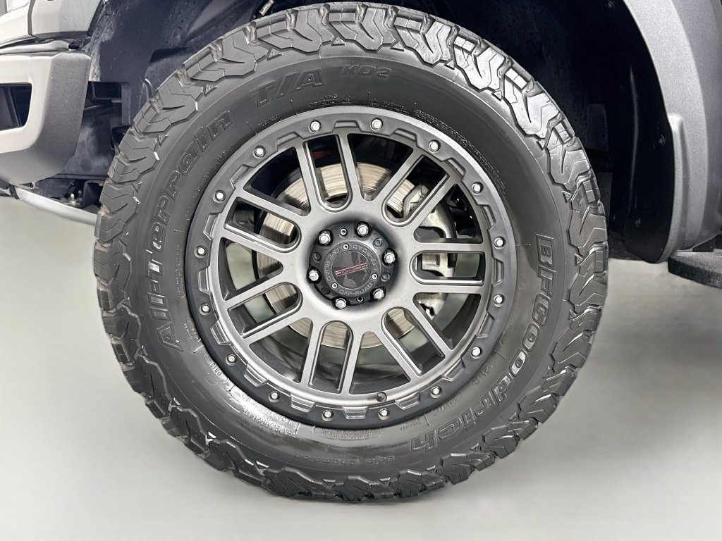 Used 2019 Ford F150 Raptor w/ Equipment Group 802A Luxury AWD/4WD image 31