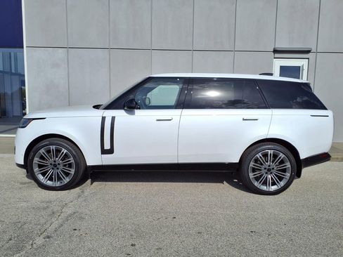 New 2026 Land Rover Range Rover Long Wheelbase SE AWD/4WD image 3