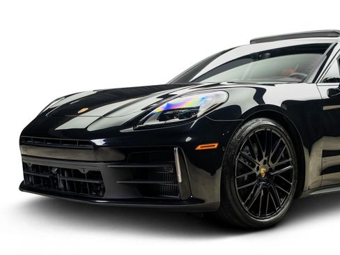 Used 2024 Porsche Panamera RWD image 14
