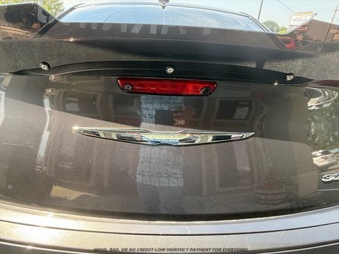Used 2015 Chrysler 300 S w/ 300S Premium Group RWD image 36