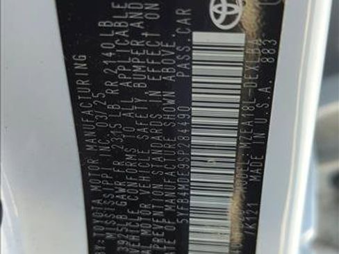 Used 2025 Toyota Corolla LE FWD image 26