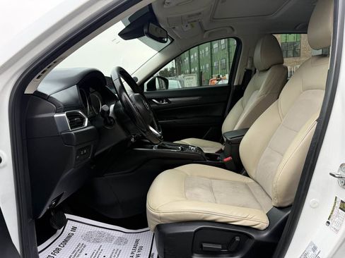 Used 2018 MAZDA CX-5 Touring w/ Preferred Equipment Package image 9