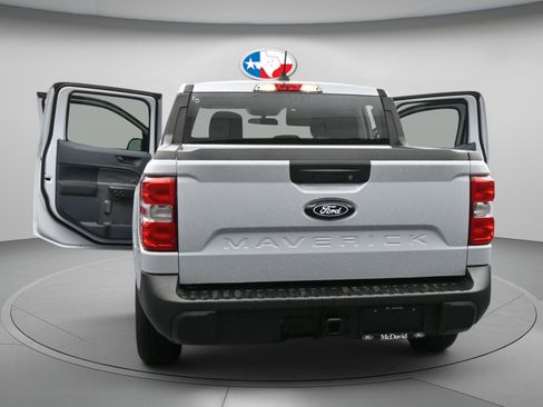 Used 2025 Ford Maverick XL w/ Equipment Group 102A AWD/4WD image 46