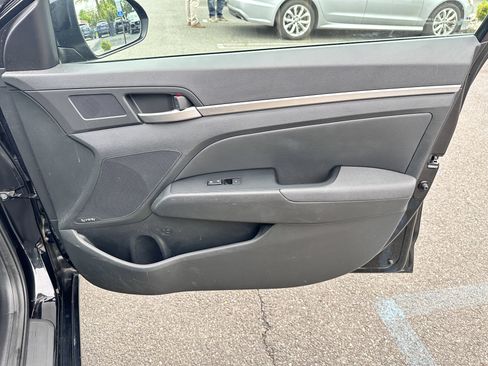Used 2019 Hyundai Elantra Limited w/ Cargo Package FWD image 36