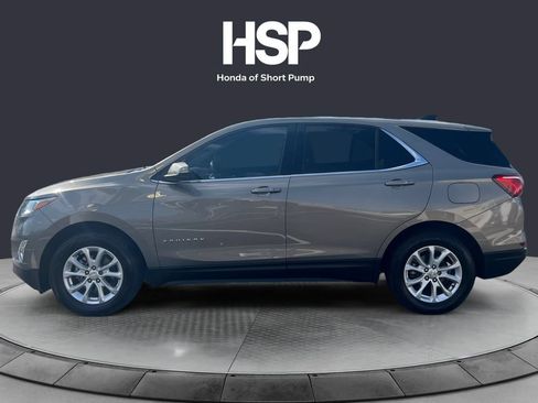 Used 2019 Chevrolet Equinox LT FWD image 2