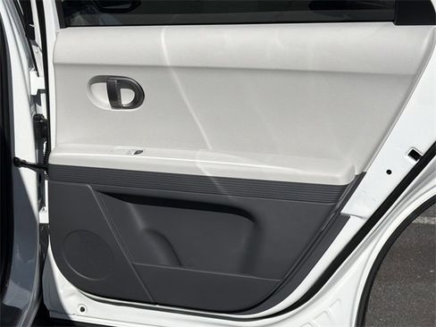 New 2026 Hyundai Ioniq 5 SEL image 16
