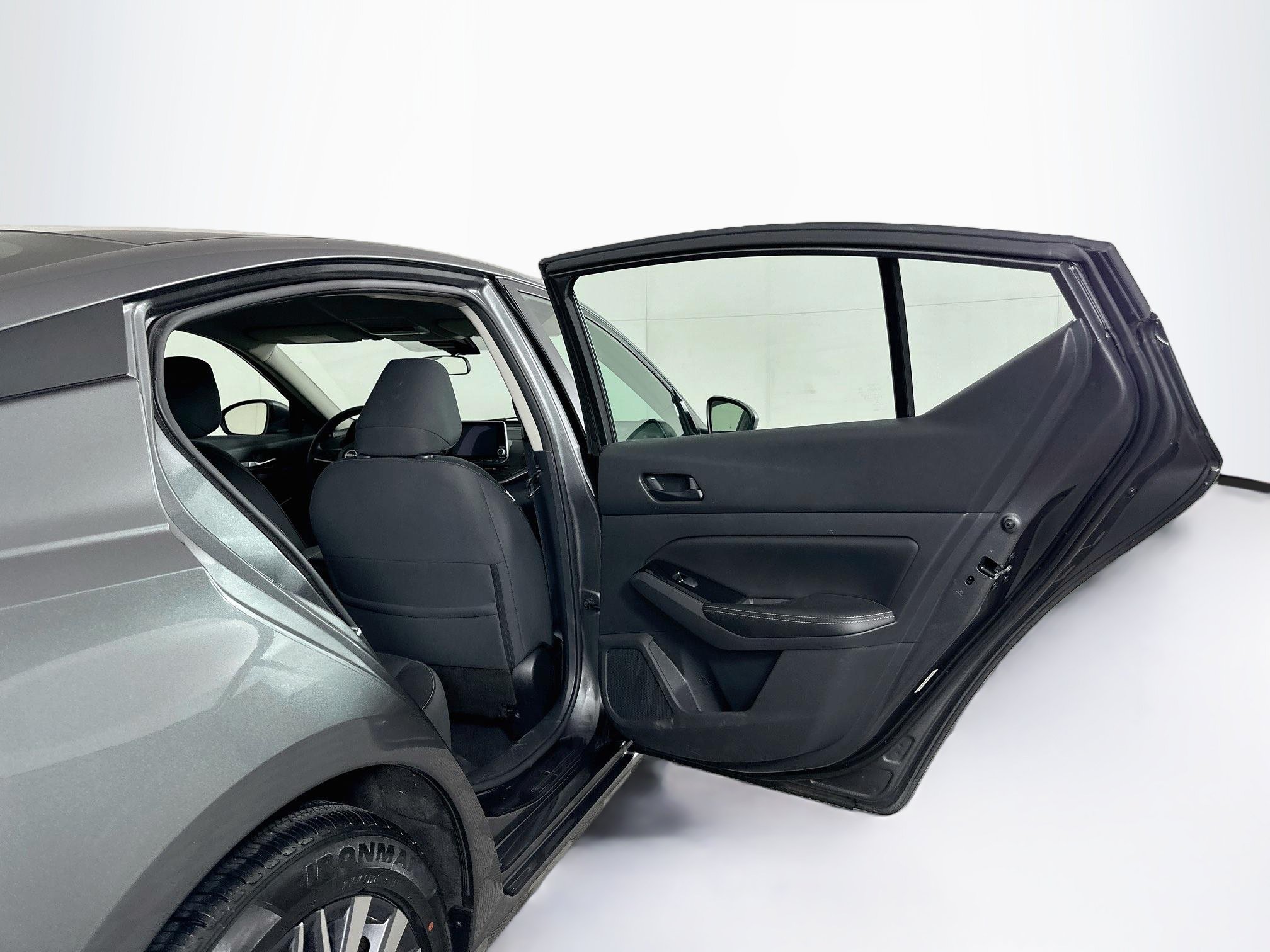 Used 2023 Nissan Altima 2.5 SV FWD image 28