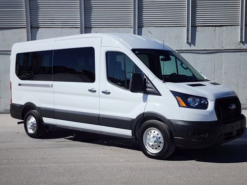 Used 2025 Ford Transit 350 XL image 3