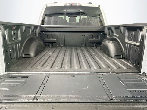 Used 2025 Ford F150 Raptor AWD/4WD image 27