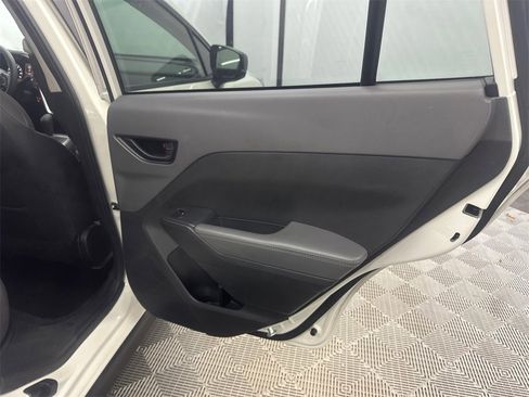 Used 2024 Subaru Crosstrek 2.0i Premium image 17