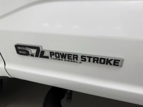 Used 2023 Ford F250 Lariat w/ FX4 Off-Road Package image 12