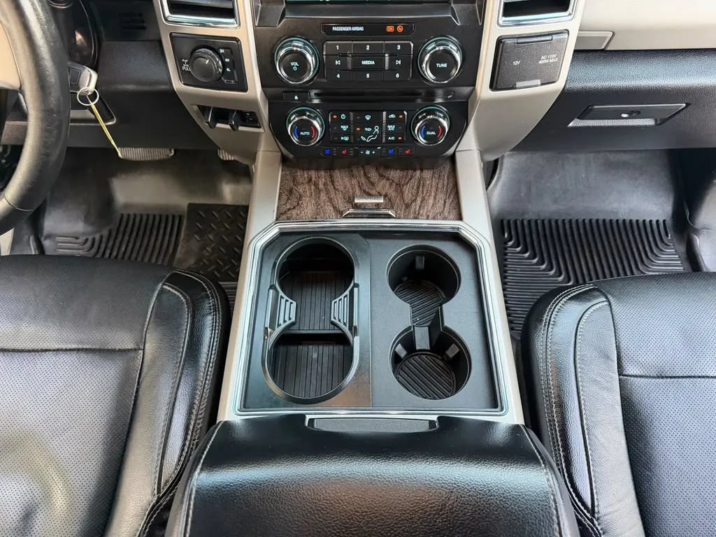 Used 2018 Ford F250 Lariat w/ Chrome Package AWD/4WD image 27