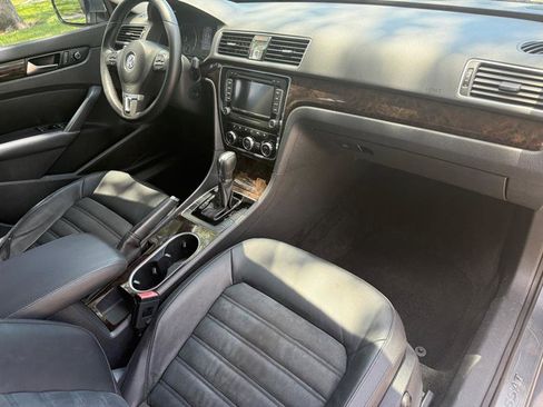 Used 2014 Volkswagen Passat TDI SEL Premium FWD image 17