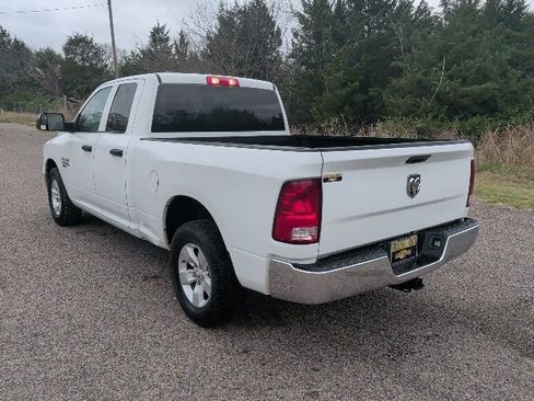 Used 2022 RAM 1500 Tradesman w/ Chrome Appearance Group image 3
