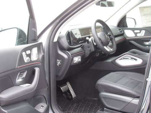 New 2026 Mercedes-Benz GLS 450 GLS 450 image 8