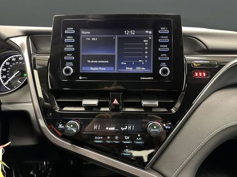 Used 2023 Toyota Camry SE image 7