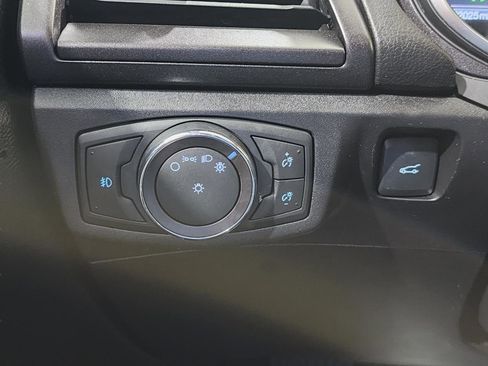 Used 2018 Ford Fusion Energi Titanium FWD image 11